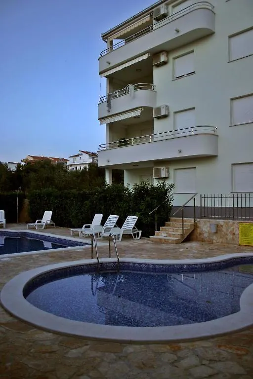 Apartments Paradise location