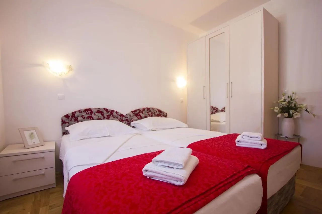 Apartments Paradise Trogir