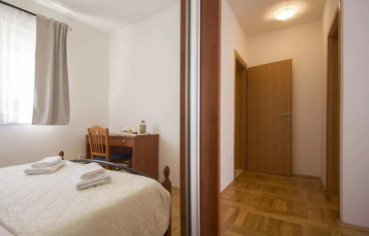 Apartments Paradise Trogir